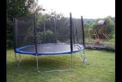 trampolina